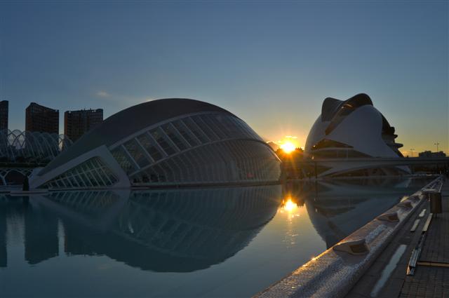 CITY OF ARTS AND SCIENCES VALENCIA DUSK